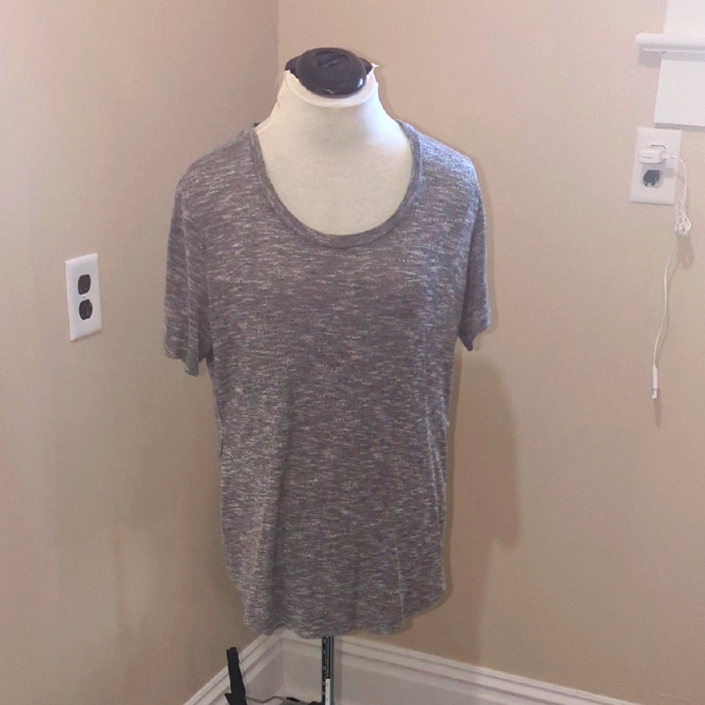 Francesca's marled grey t-shirt, size L